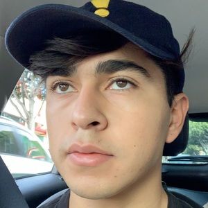 Meet your Posher, Armando